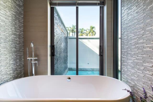 Villa Crystal Two-Bedroom Private Pool Villa Phuket Exterior foto
