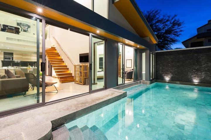 Villa Crystal Two-Bedroom Private Pool Villa Phuket Exterior foto